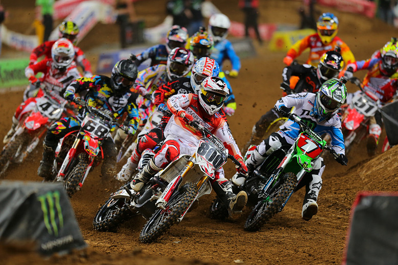 Mike Alessi (Smartop MotoConcepts Racing) grabbed the holeshot in the 450 main event, but Ryan Villopoto (Monster Energy Kawasaki) quickly took over the lead.