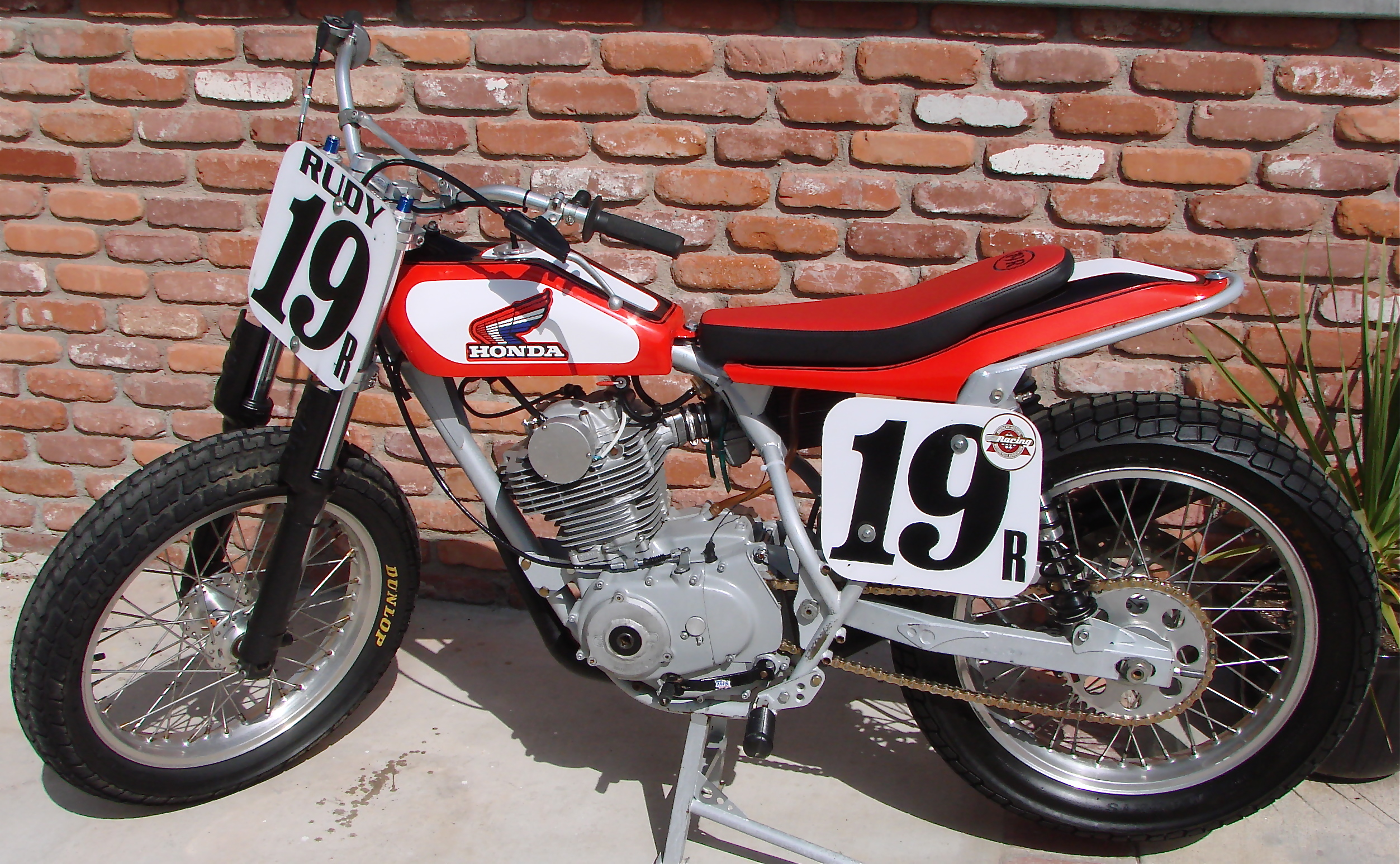 xl350 flat tracker