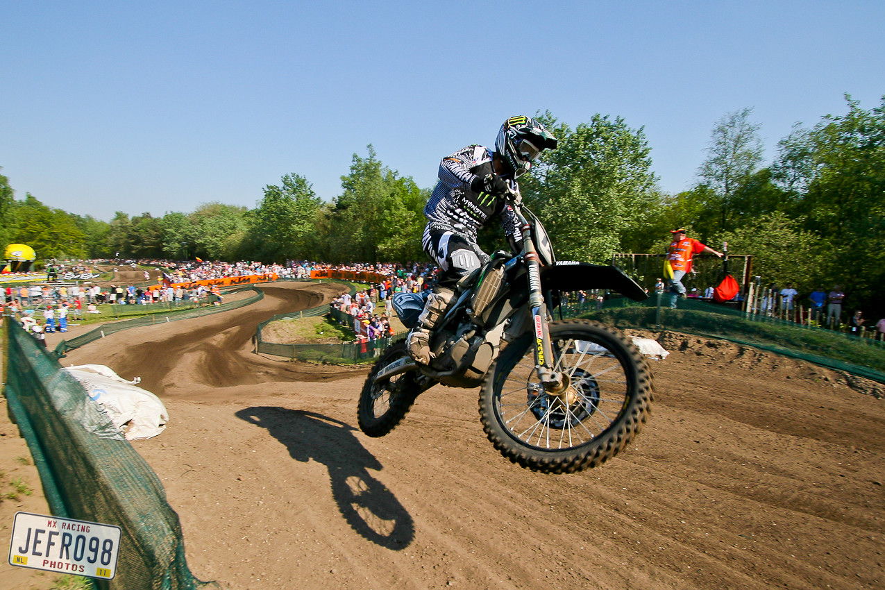 IMAGE: http://p.vitalmx.com/photos/users/448/photos/56035/s1600_IMG_3499DAPH.jpg?1329418106