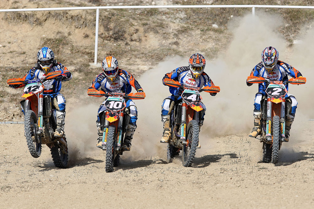 2008 Red Bull KTM team 2008 Red Bull KTM Motocross GP Team Photos