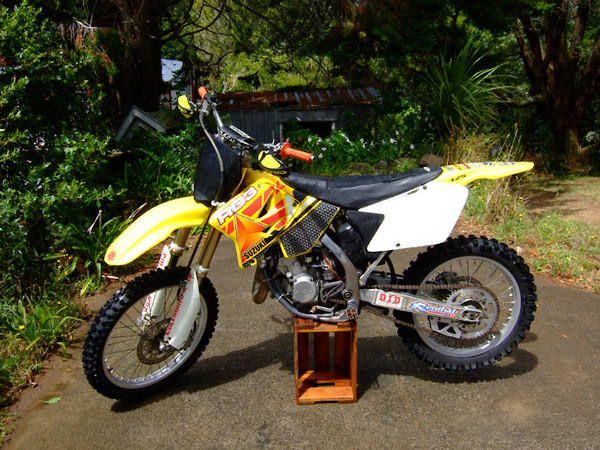 Suzuki 250 Rm 2002 - Car View Specs