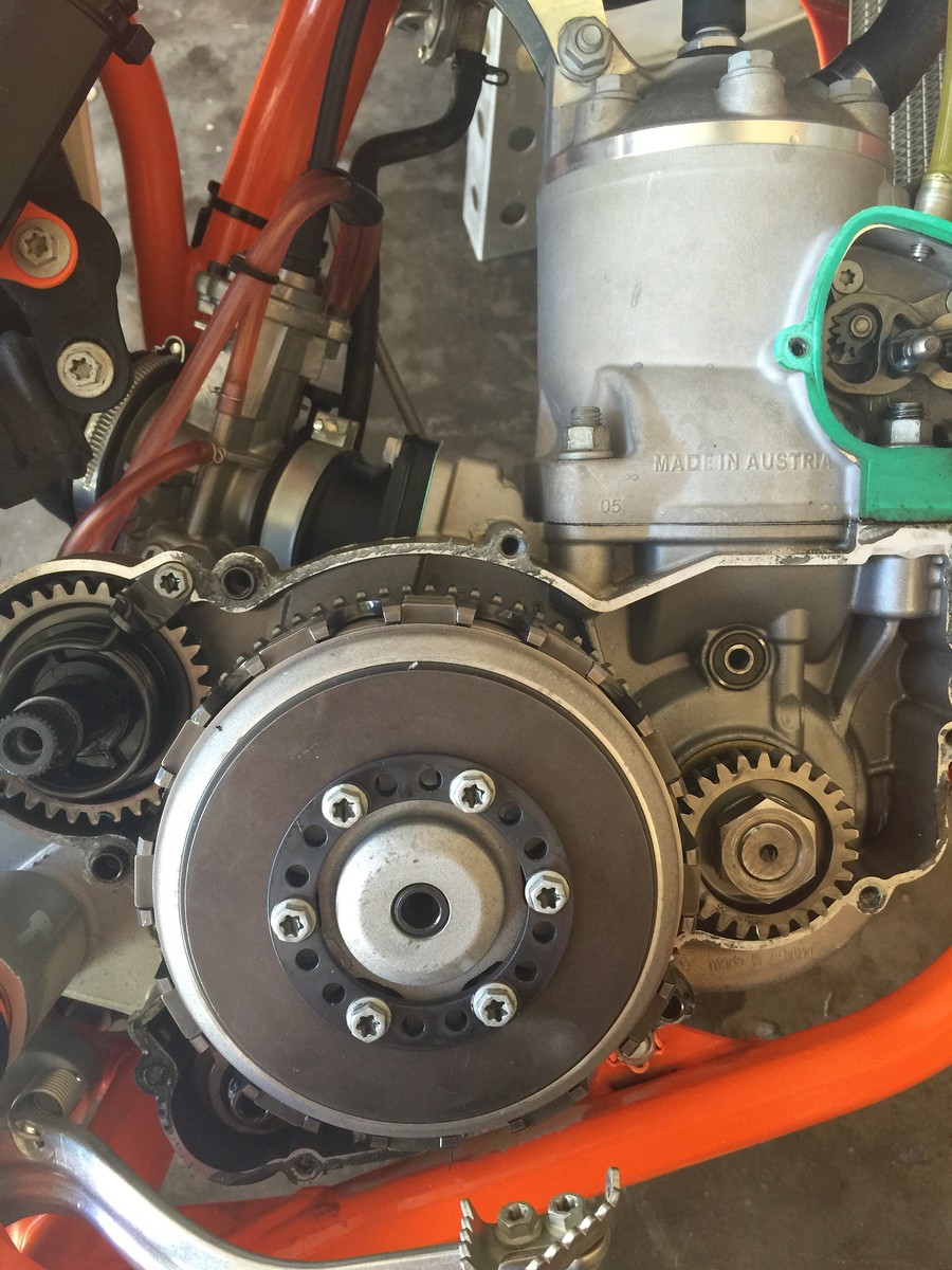 Ktm 250sx inner clutch case leaking Tech Help/Race Shop Motocross