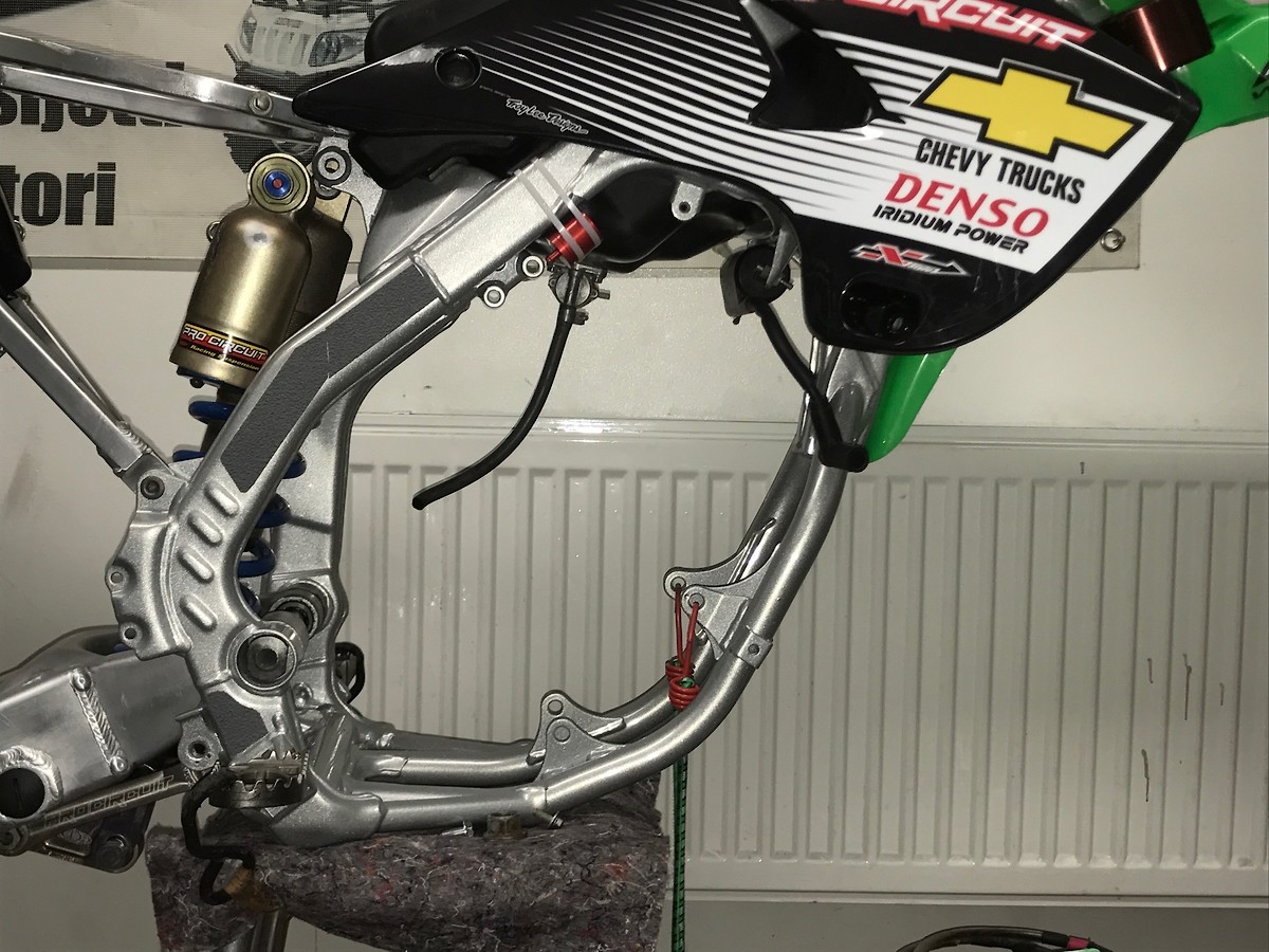 Kawasaki KX 125 Pro Circuit 2004 replica - Bike Builds - Motocross