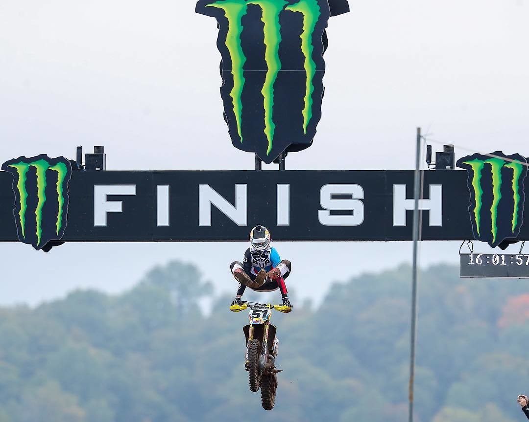 s1200_42607297_2105668812800918_70204836