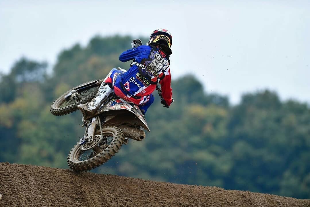 s1200_42002524_490154641465165_393021969