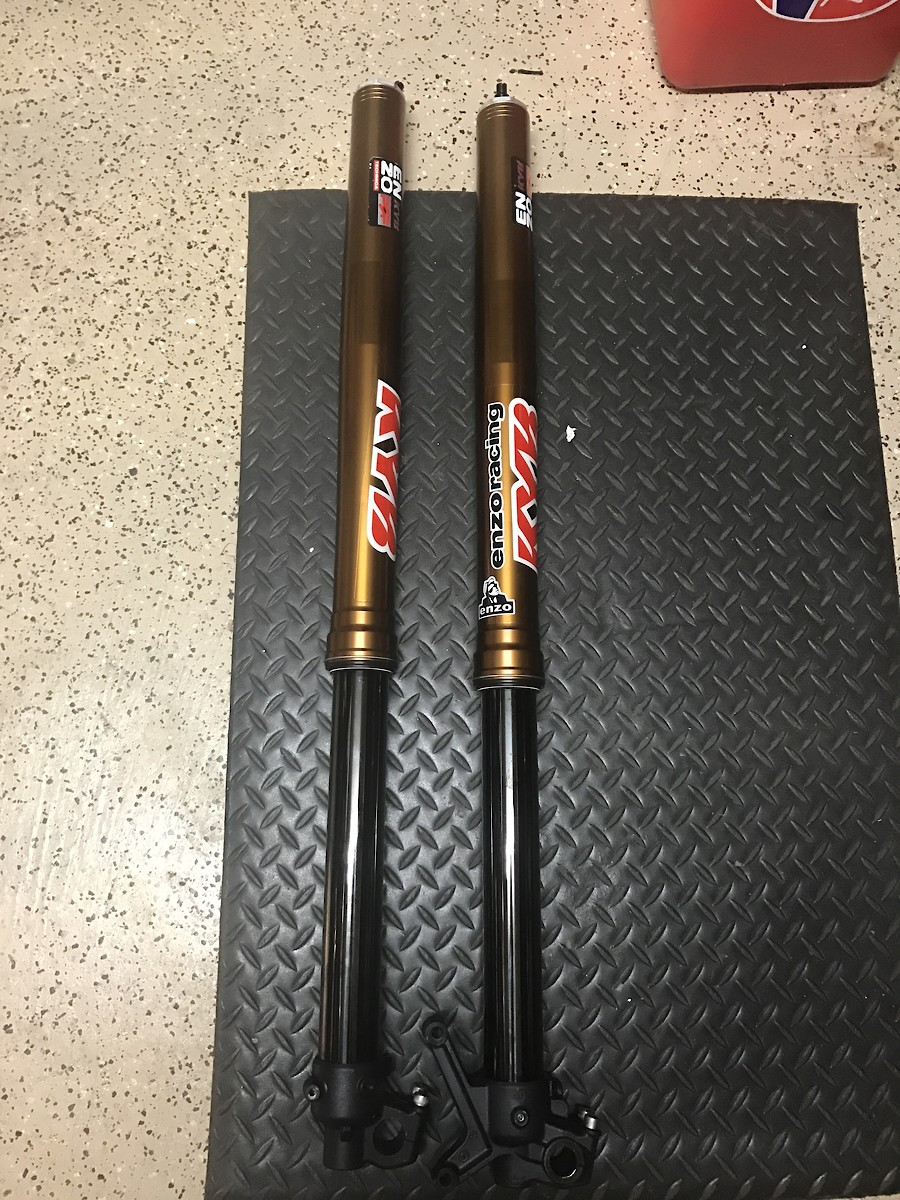 ISO A Kit forks and shock for 2014 KX450F For Sale/Bazaar