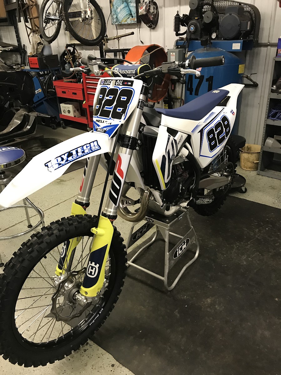 husky te 125
