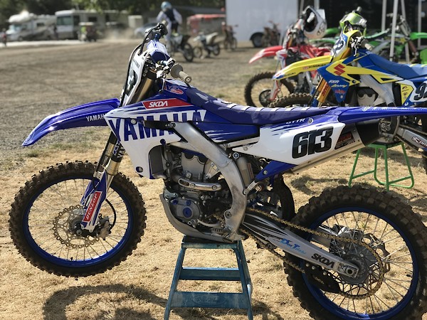 SHOWA UPPER FORK DECALS MOTOCROSS GRAPHICS MX GRAPHICS ENDURO BLACK 2017