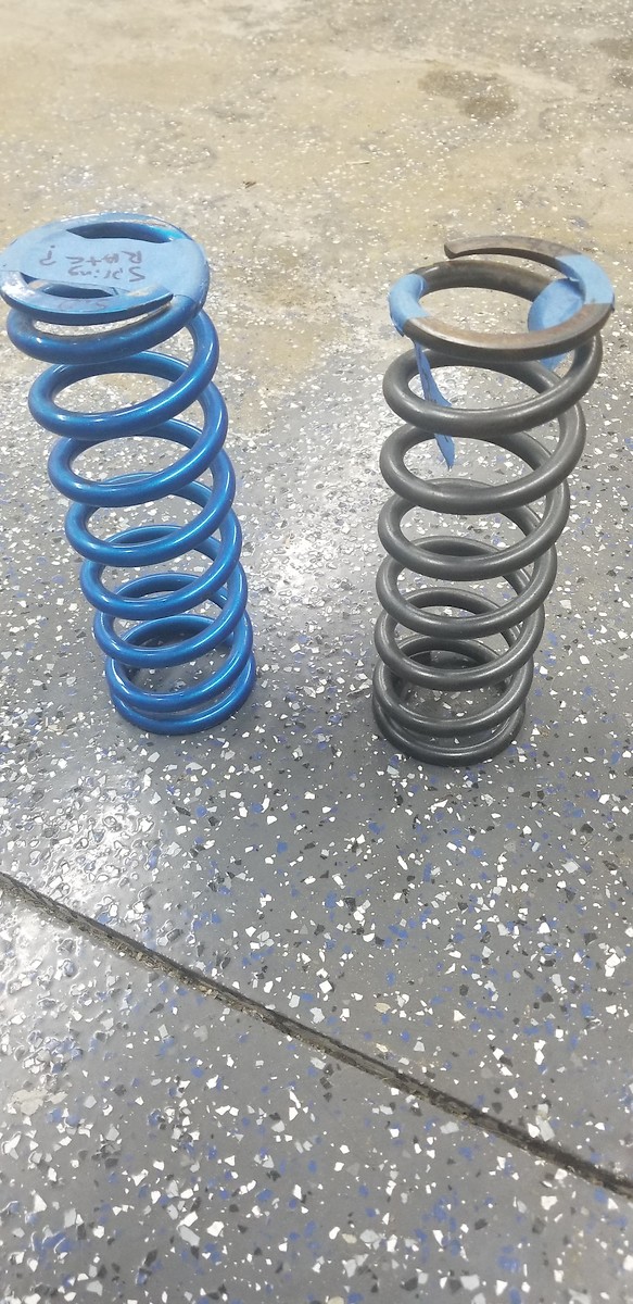 Showa shock springs crf kxf 4.8 4.9 5.0 5.8 For Sale/Bazaar