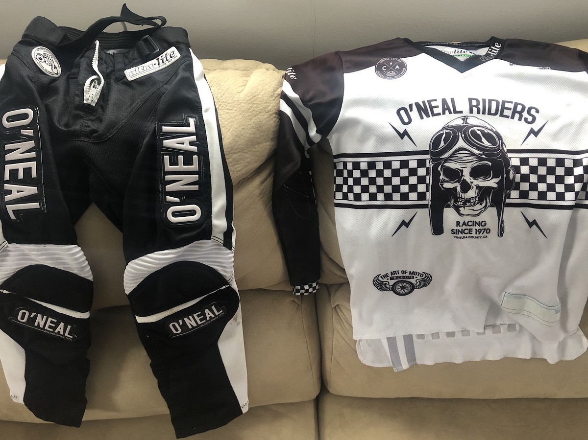 Various Riding Gear For Sale/Bazaar Motocross Forums / Message