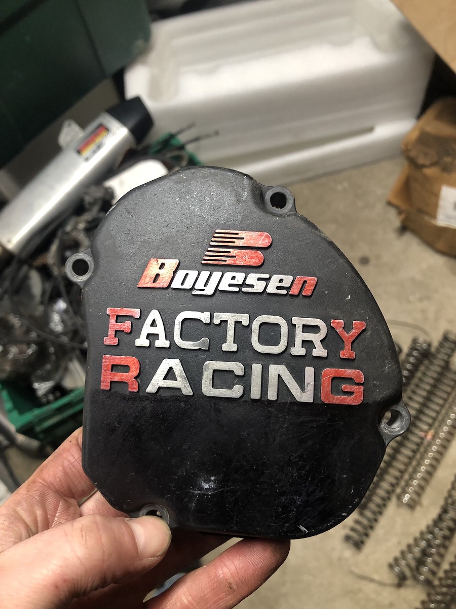Yamaha yz125 boyesen racing ignition cover 40 For Sale/Bazaar