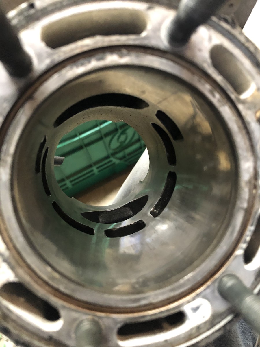 Yz250 cylinder usable but has external crack 40 For Sale/Bazaar