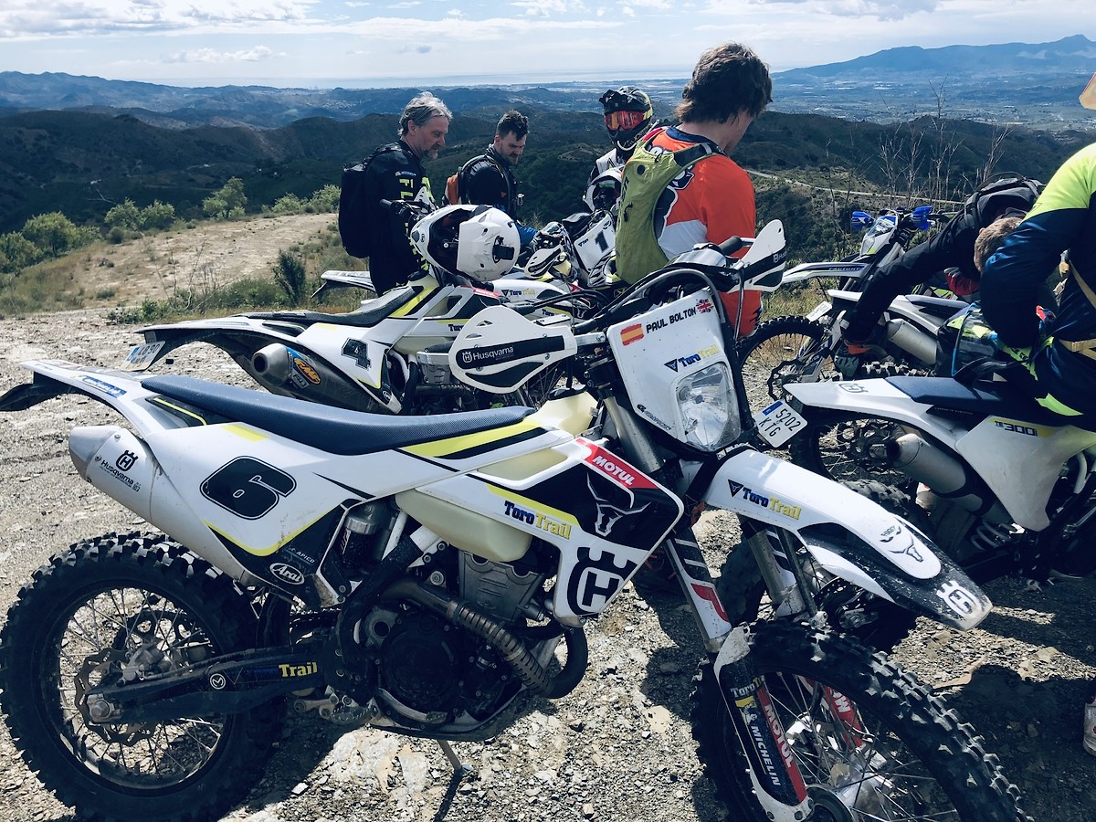 cross country dirt bike