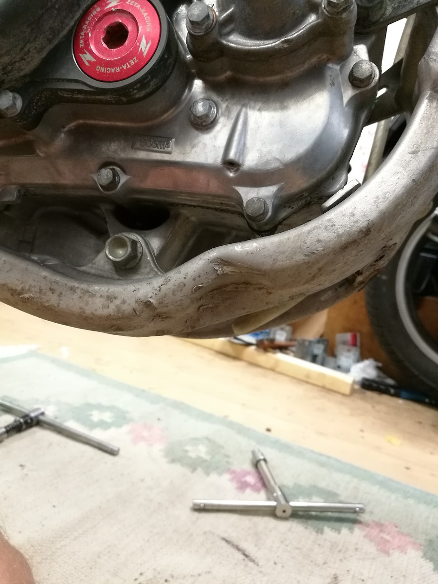 2016 Honda crf250r frame dent Tech Help/Race Shop Motocross Forums