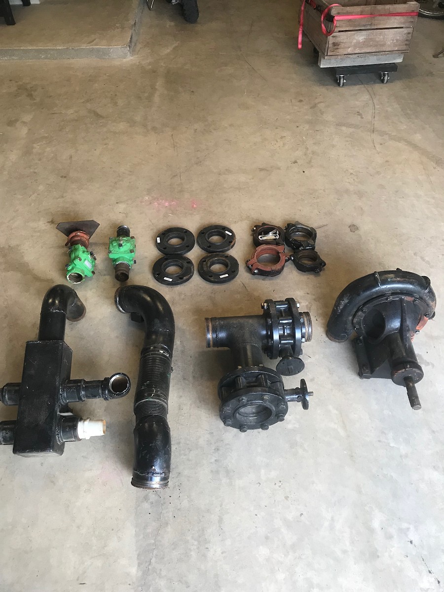 Water truck parts and track watering equipment For Sale/Bazaar