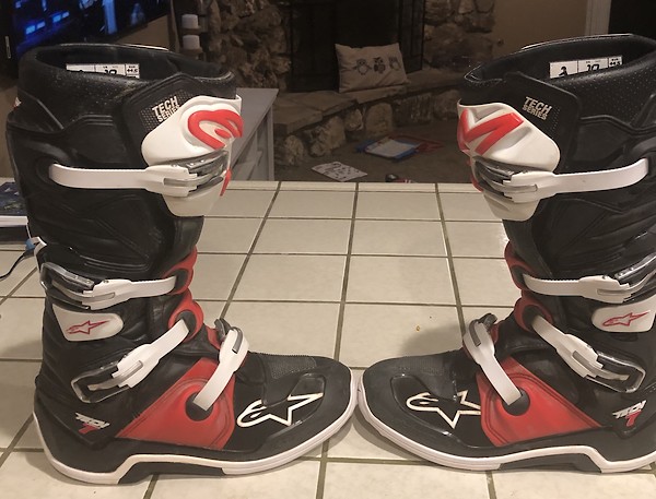 alpinestars tech 7 size 10