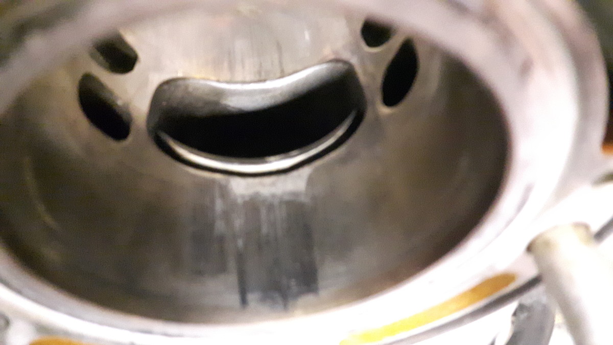 RM125 piston/cylinder damage, can I just slap a new piston in? Tech