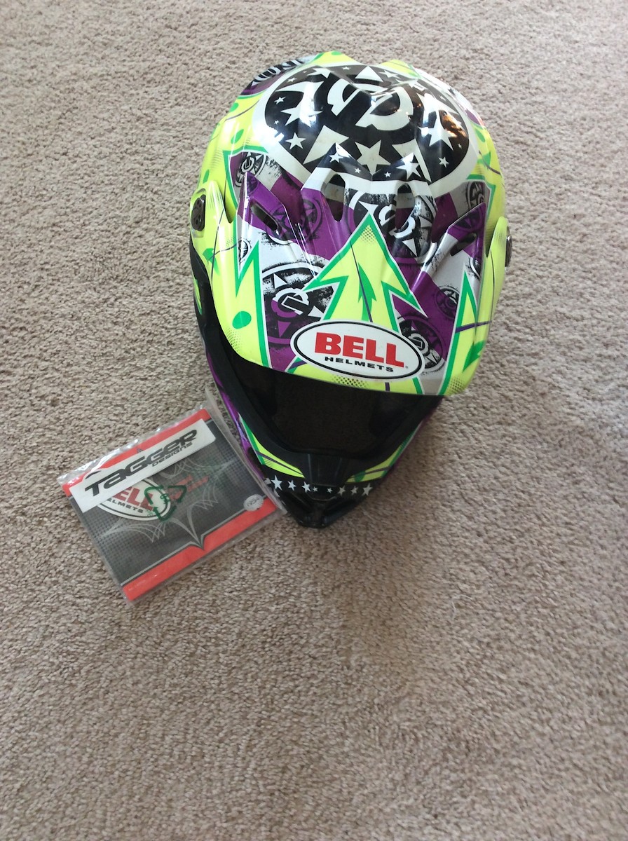 ISO Bell or 6D Helmet (L or XL) For Sale/Bazaar Motocross Forums