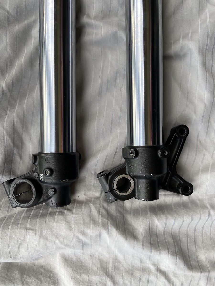 2018 KYB inner fork / lower fork tubes and lugs For Sale/Bazaar