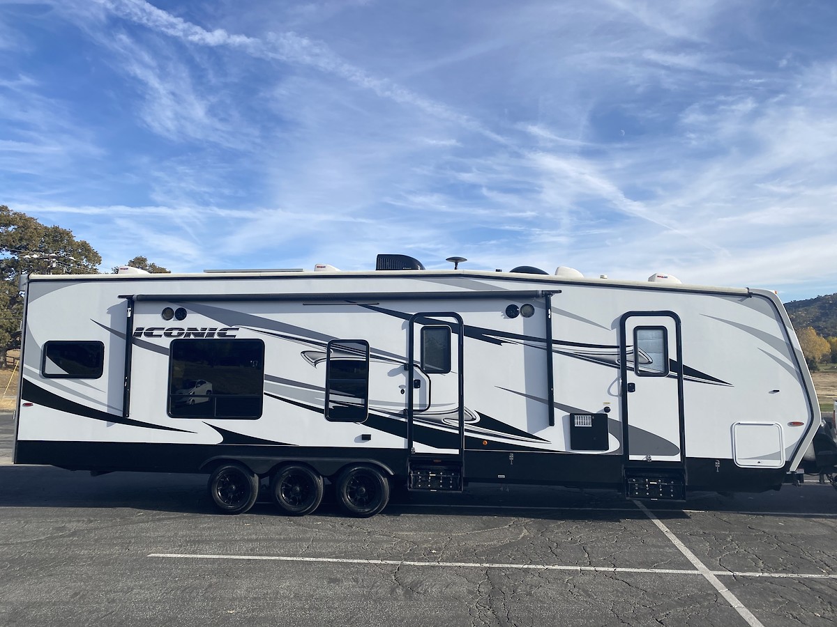 2017 iconic 3214Ikg toy hauler. For Sale/Bazaar Motocross Forums