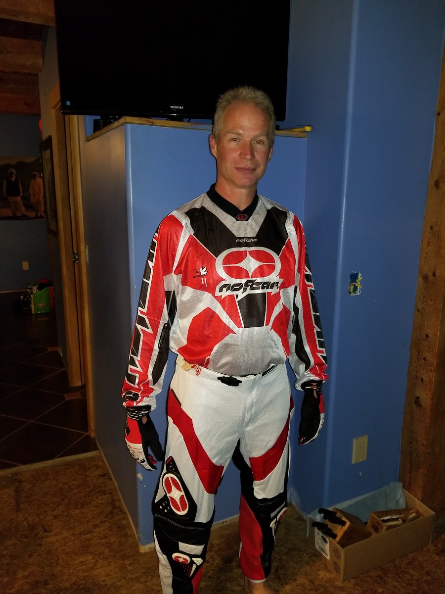 New No Fear Gear 34 pant, XL jersey, gloves For Sale/Bazaar
