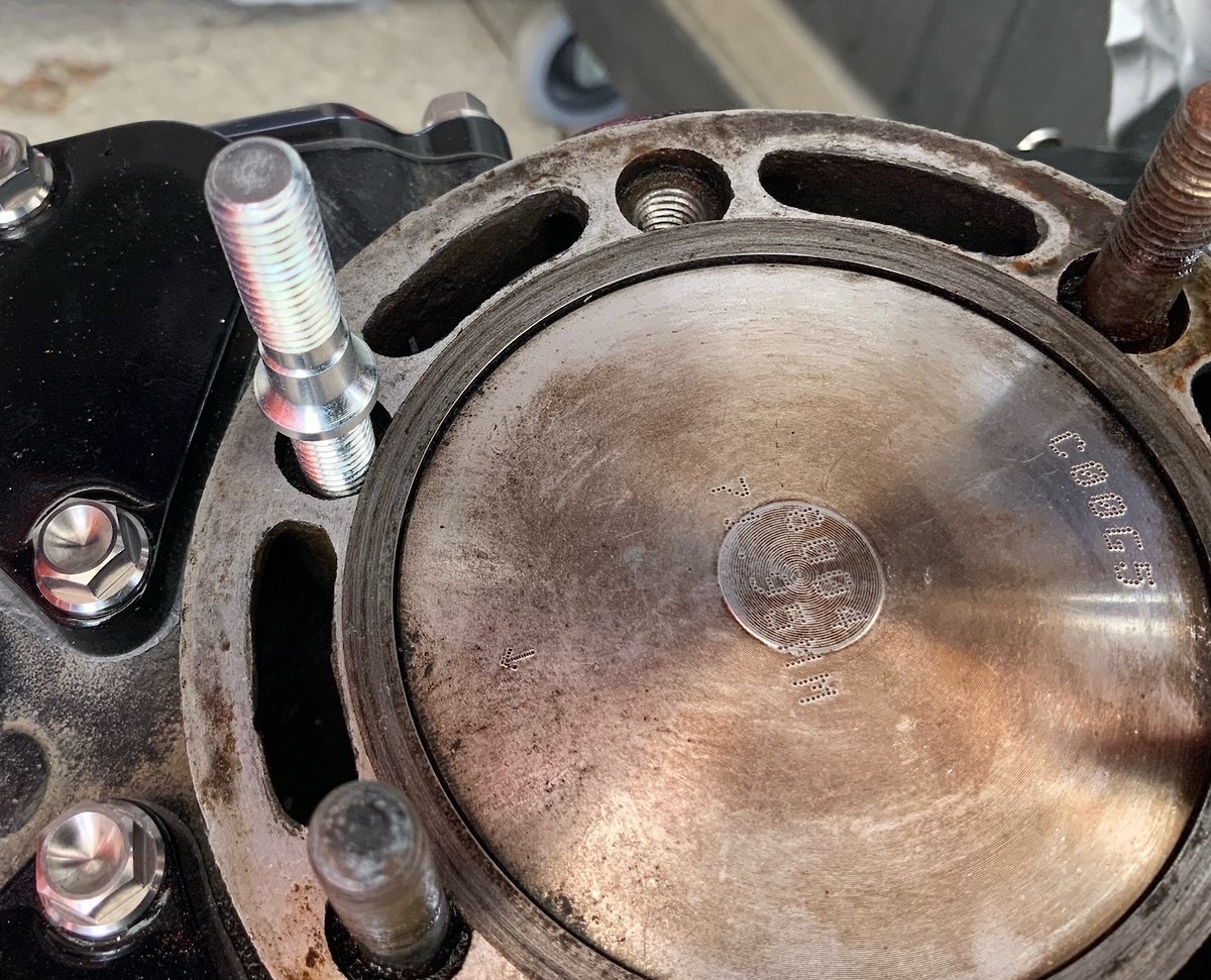 Help needed on 1986 CR250 Head Studs replacement Bike Builds