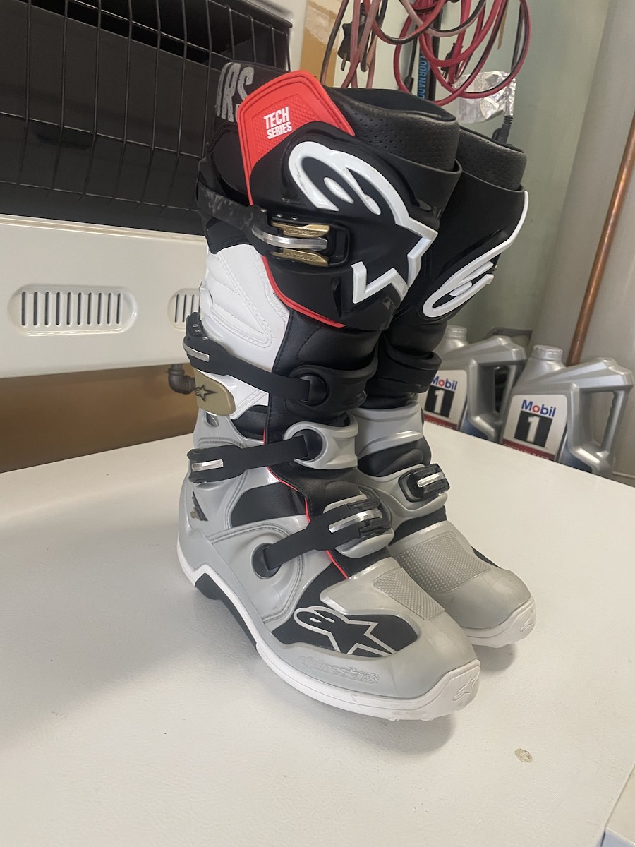 alpinestars tech 7 sale