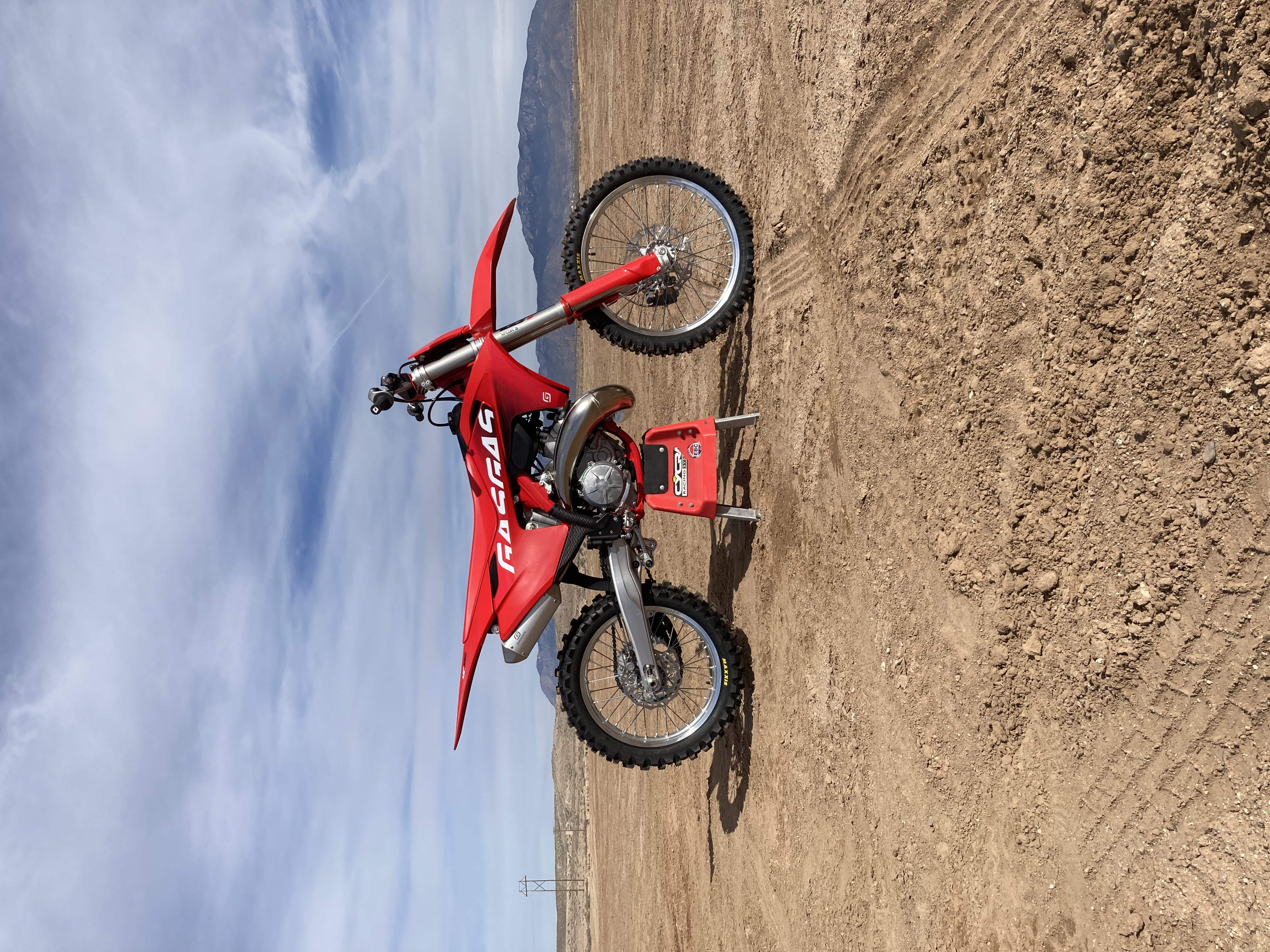 Odi LOCK- ON GRIPS MADE IN USA Price. 1,800 FITS MOST: 2 - Foto 9