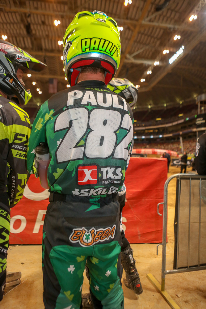 With St. Patrick's Day last weekend, there were definitely some riders looking for a bit o' luck in St. Louis. Bubba Pauli had his green gear on, plus a horseshoe butt patch.