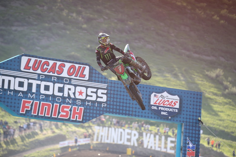 Eli Tomac bounced back from a rocky first moto with a win in the second moto.