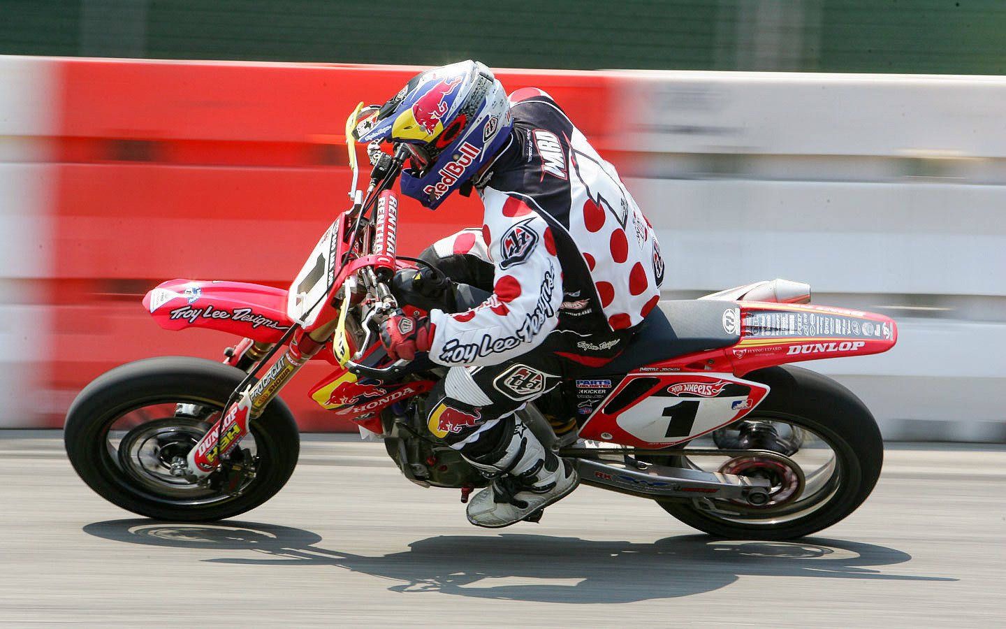 Jeff laying down the power on a paved section at the X Games in '06.