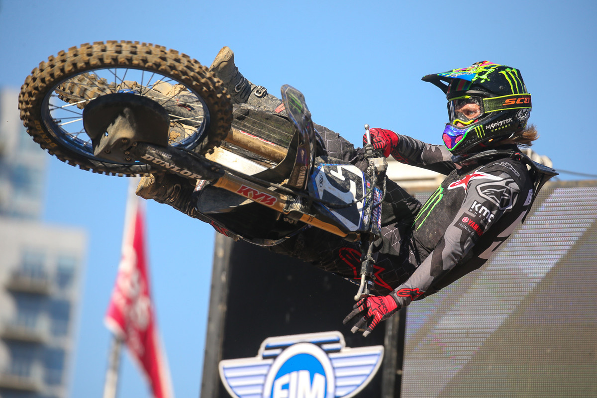 Justin Barcia getting seriously flat on press day.