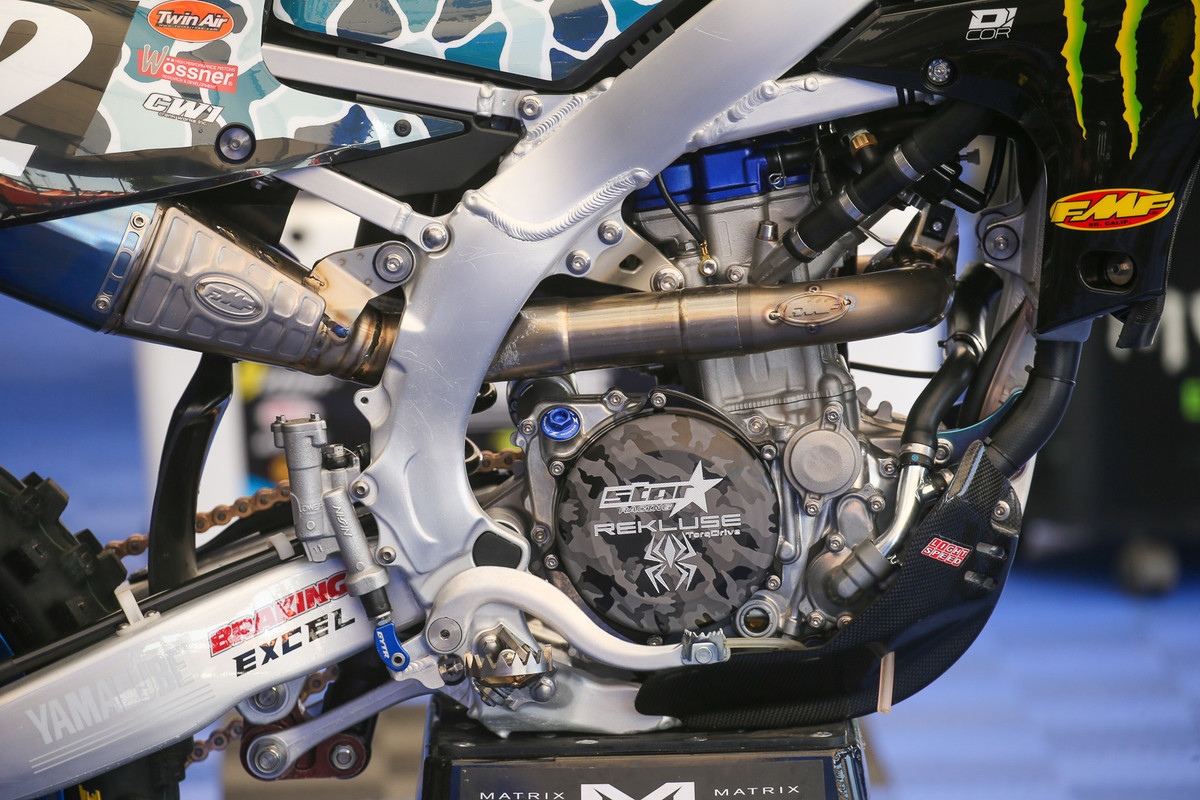 Now there's something you don't see every day. Rekluse did up some camo graphics on their clutch cover for the weekend.
