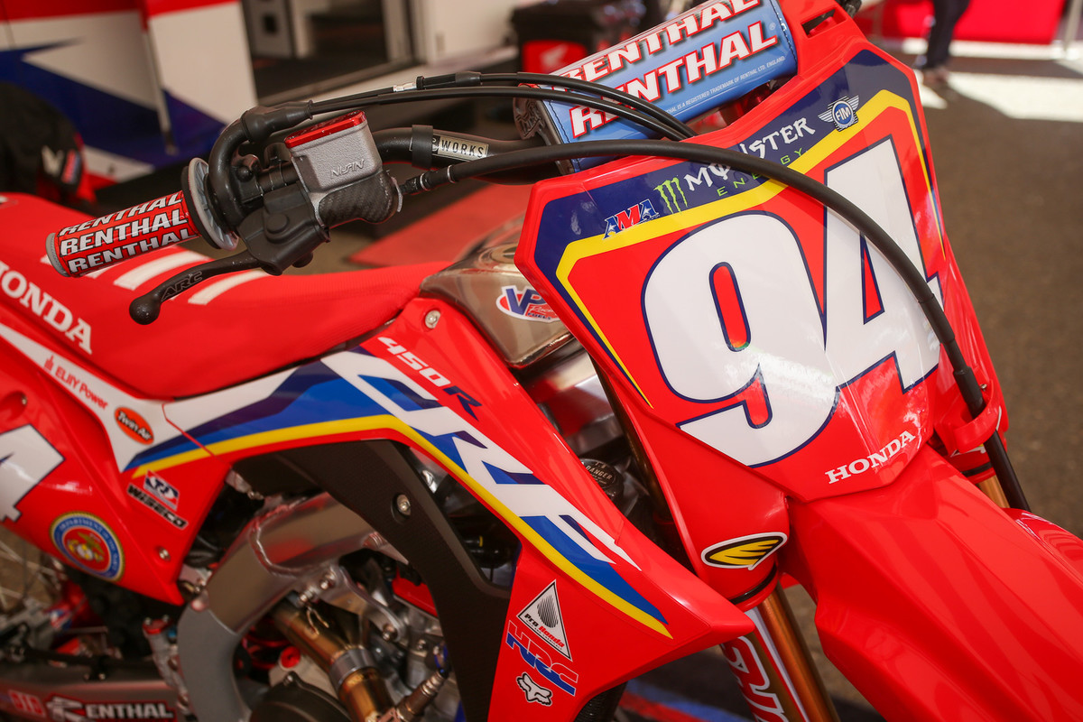 Ken Roczen's bike featured a Marines logo, and a different color scheme.