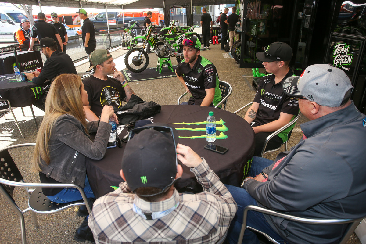 Hanging around on Fridays, we generally spot the TV crew meeting with one team or another. This week it was the Monster Energy Kawasaki riders.