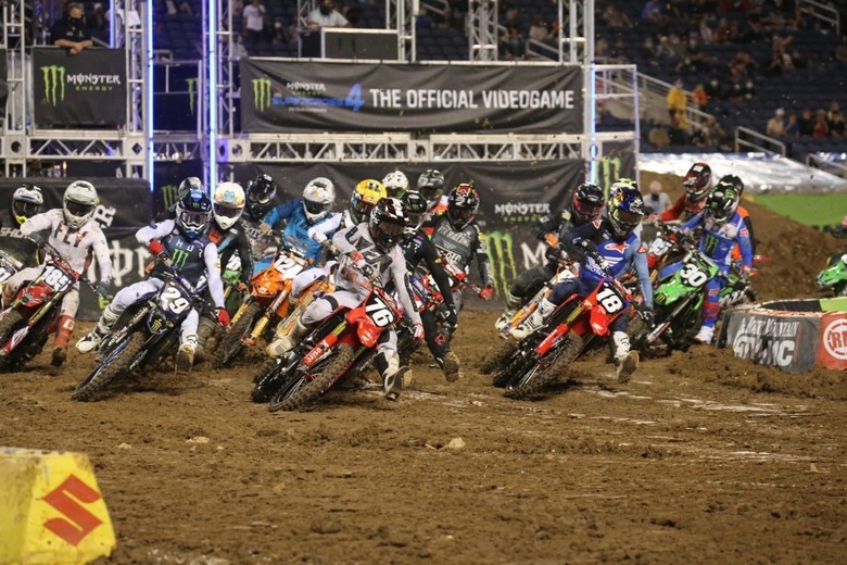 250 Main Event start.