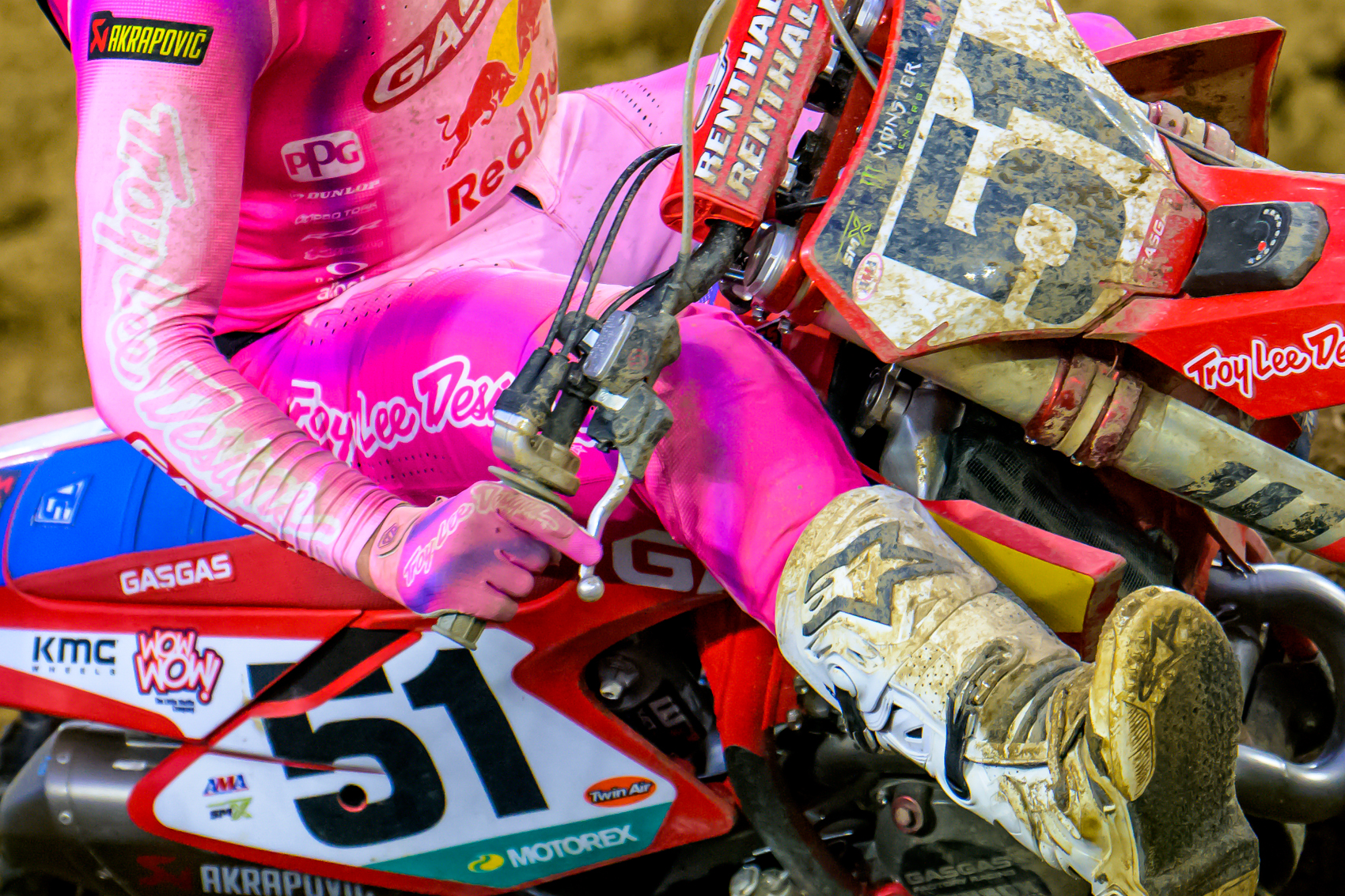 Vital MX Pit Bits: 2024 Nashville Supercross - Motocross