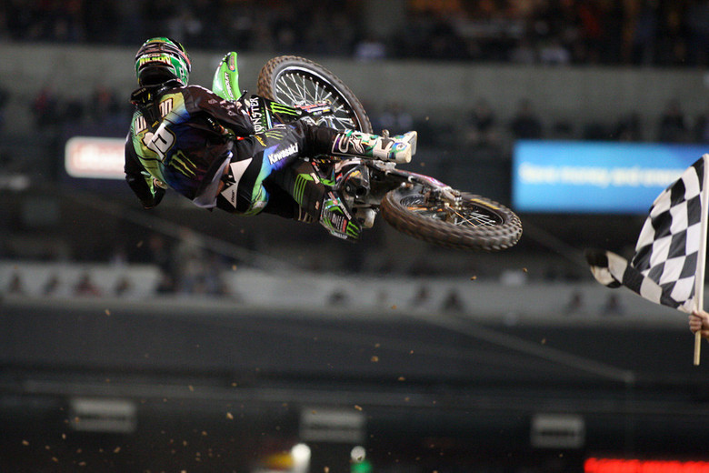Dean Wilson captured the team's 200th victory.