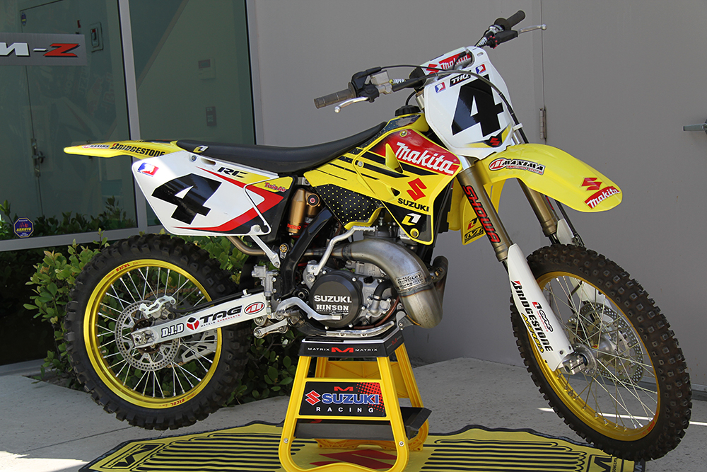 チロ RC's 2005 RM250 - Yoshimura and Suzuki Race Shop Tour - Motocross