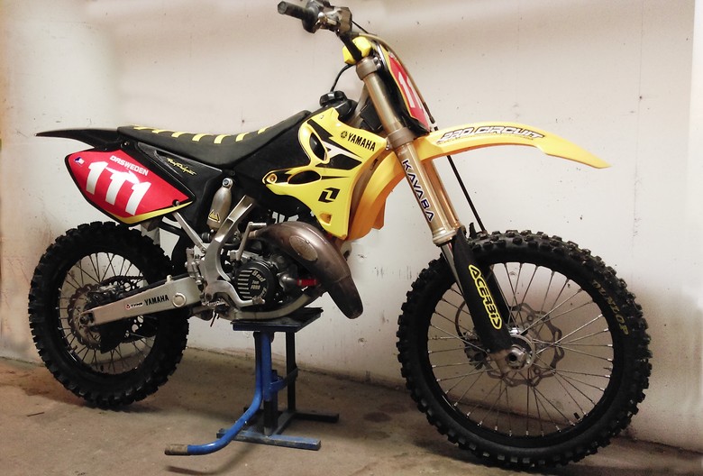 Black And Yellow Yz125 Drsweden S Bike Check Vital Mx Meu nome é yellow zelkova e eu sou mais um ser aqui na comunidade. black and yellow yz125 drsweden s