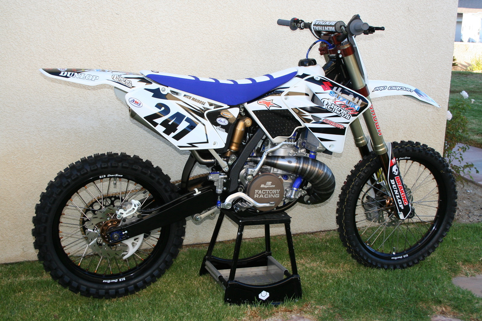rm 100 dirt bike