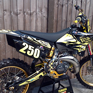 smezmx yz125 some new parts fitted,some new pics added.