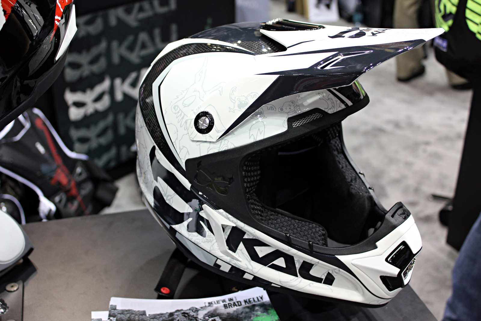 kali motocross helmet