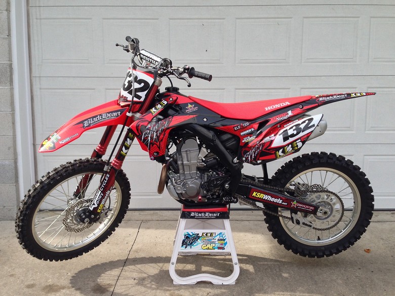 Black heart mx graphics