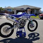YZ450