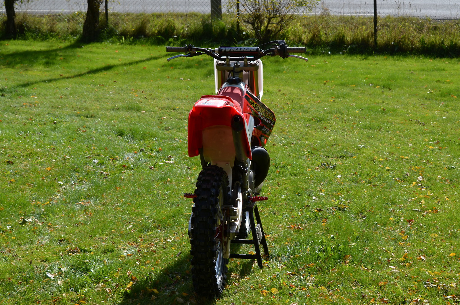 s1600 DSC 0203