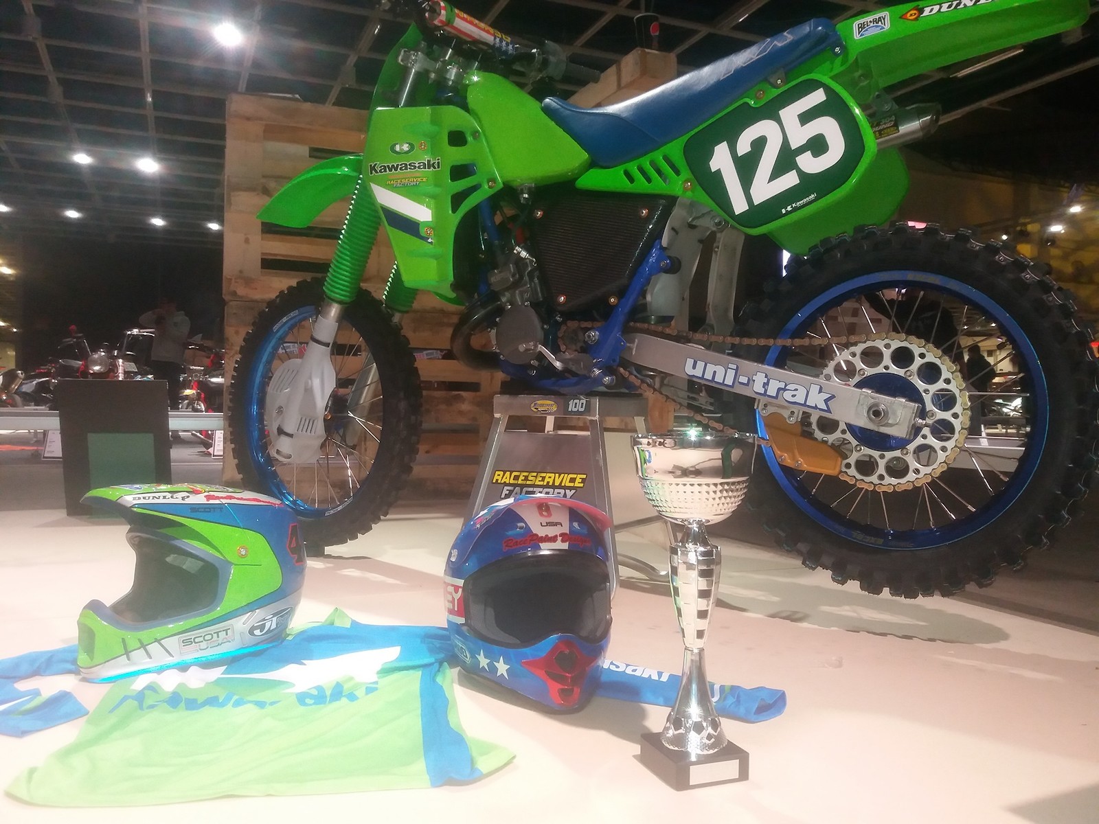 MP20 Finland Petrol Circus custom bikeshow Classic 3.
