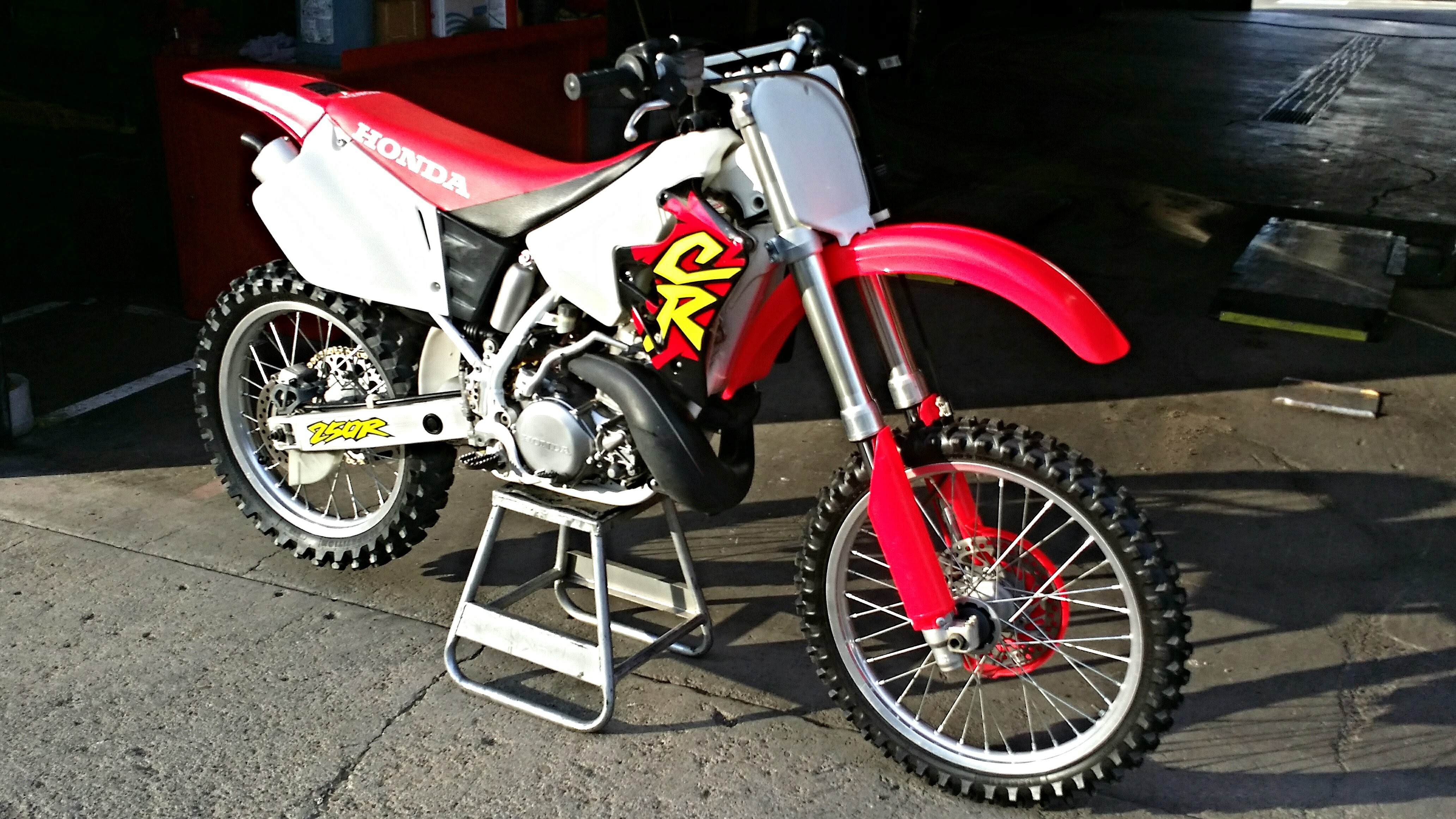 Low hour original 1996 CR250R mchonda2's Bike Check Vital MX