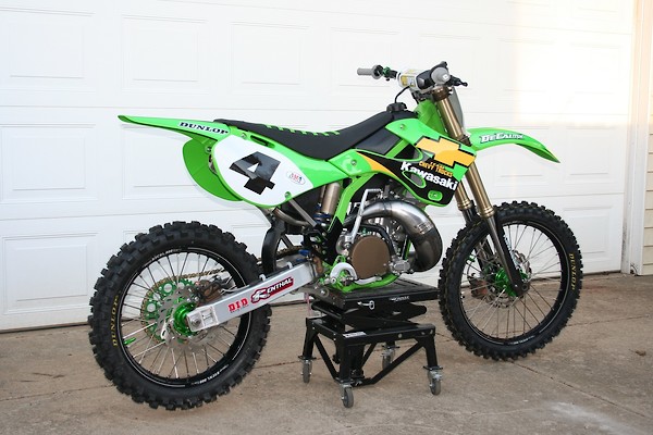 2000 kx250 graphics