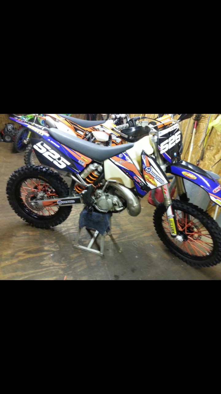 2005 KTM 200 EXC AdamB525